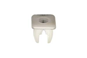 Ecrou plast pour vis a tole RENAULT/PEUGEOT/CITROEN